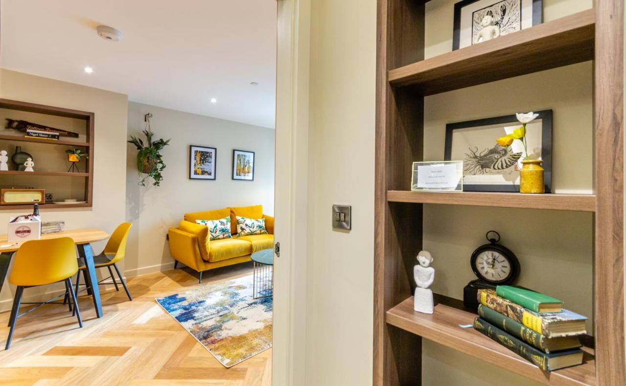Apartment 24 Hudson Quarter *